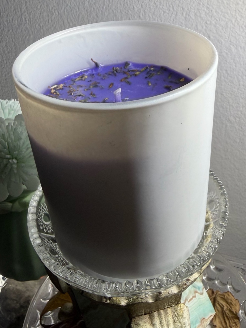 Baby Violet ~8 oz Handcrafted Candle - Picture 2 of 3